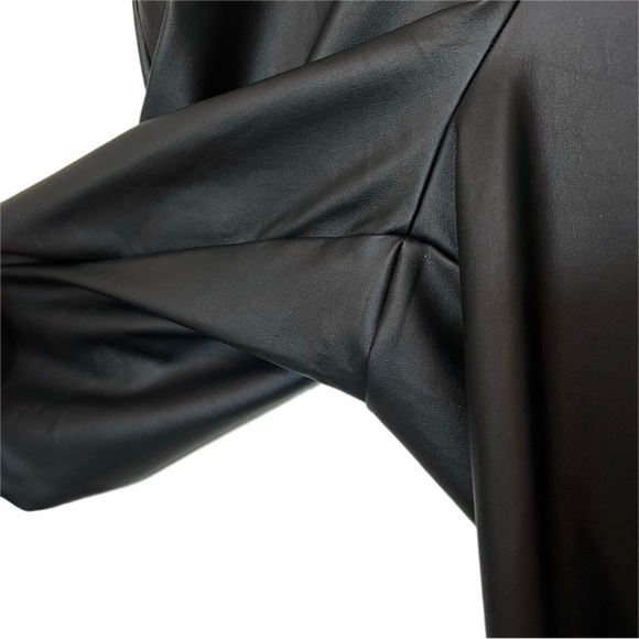 Torrid Black Full Length Signature Waist Vegan Leather Leggings Size 1X - Picture 7 of 7